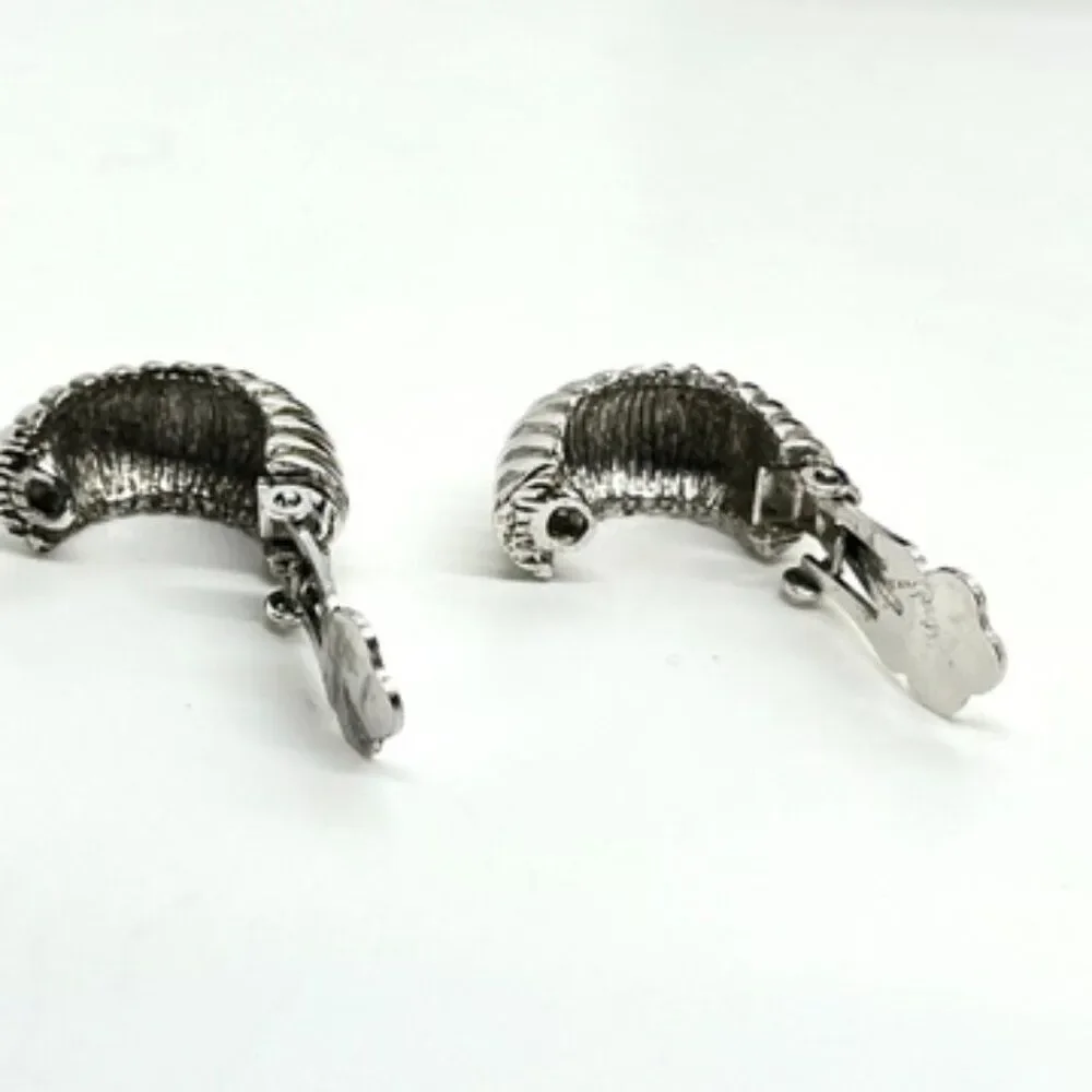 Vintage KENNETH JAY LANE Earrings KJL Silver Shrimp Hoop Ribbed Clip On_11